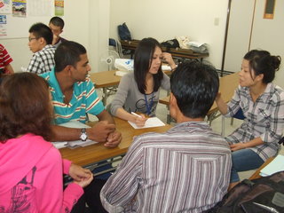 2010-10-5大原トラベルホテル専門学校アンケート調査(P3クラスにて) 002.jpg